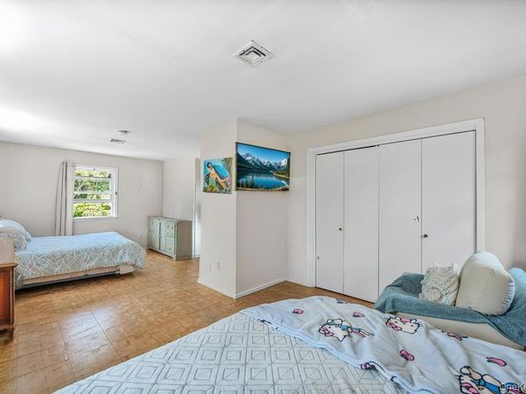 4 Cooks Lane, Westhampton NY 11977