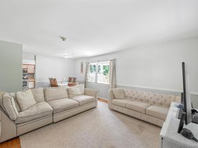 4 Cooks Lane, Westhampton NY 11977