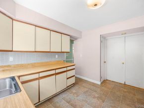 4 Cooks Lane, Westhampton NY 11977