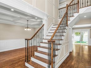 9 Briggs Street, Hicksville NY 11801