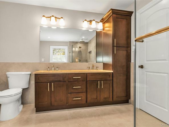 9 Briggs Street, Hicksville NY 11801