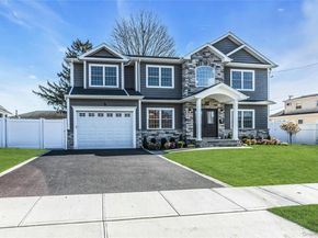 9 Briggs Street, Hicksville NY 11801