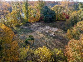 81 Old Broadway Avenue, Sayville NY 11782