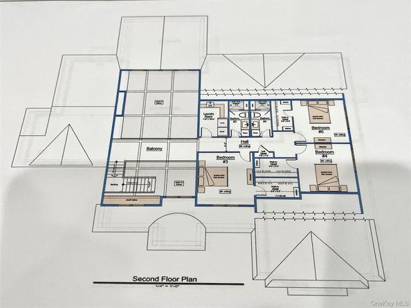 81 Old Broadway Avenue, Sayville NY 11782