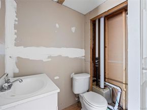 25 Crater Lake Drive, Coram NY 11727