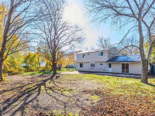 25 Crater Lake Drive, Coram NY 11727