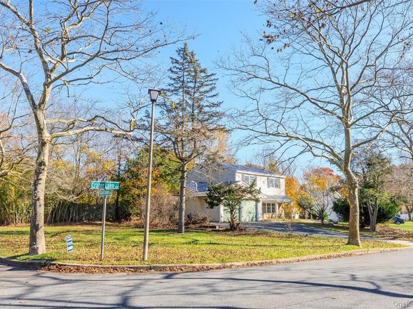 25 Crater Lake Drive, Coram NY 11727