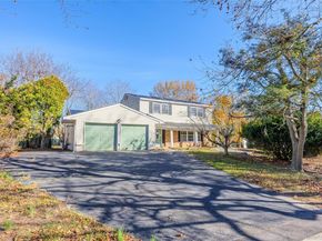 25 Crater Lake Drive, Coram NY 11727