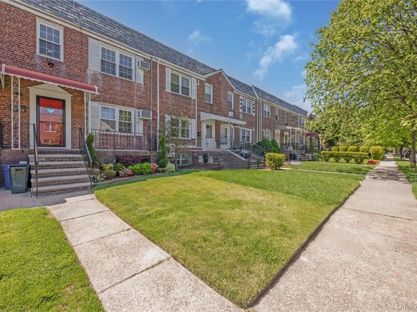 7334 174th Street, Fresh Meadows NY 11366