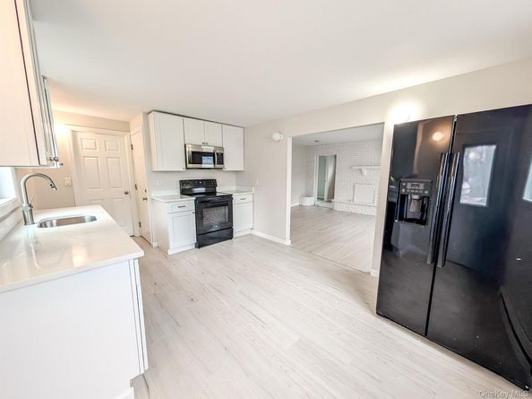 1932 Joshuas Path, Central Islip NY 11722