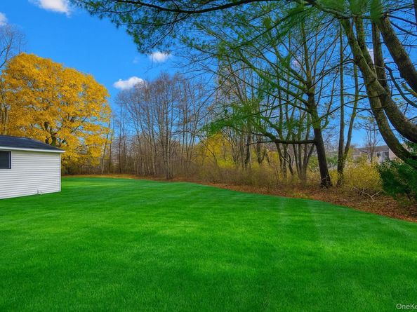 1932 Joshuas Path, Central Islip NY 11722