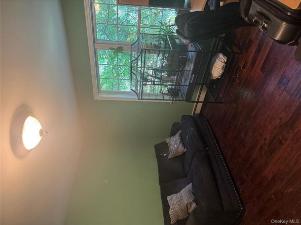 43 N Cozine Road, Manorville NY 11949