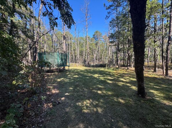 43 N Cozine Road, Manorville NY 11949