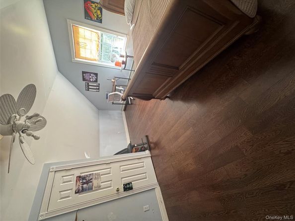 43 N Cozine Road, Manorville NY 11949