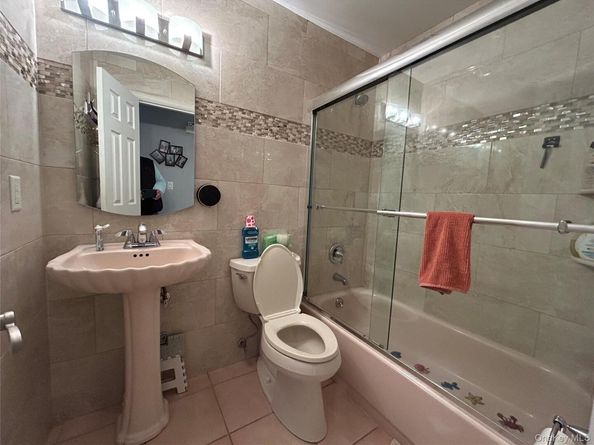 839 Pine Avenue, West Islip NY 11795