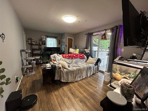 839 Pine Avenue, West Islip NY 11795