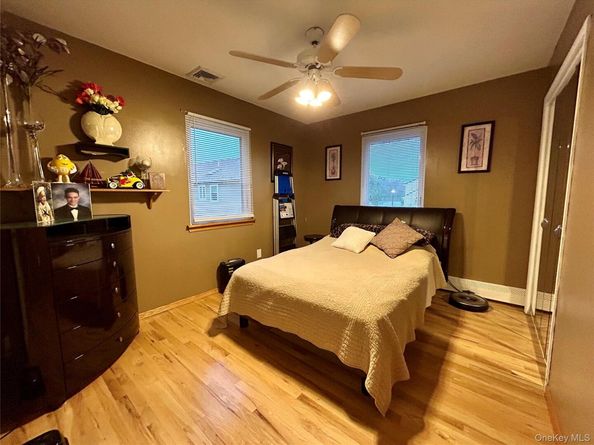 839 Pine Avenue, West Islip NY 11795