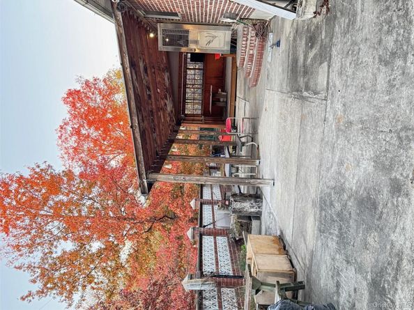 5003 Horatio Parkway, Oakland Gardens NY 11364