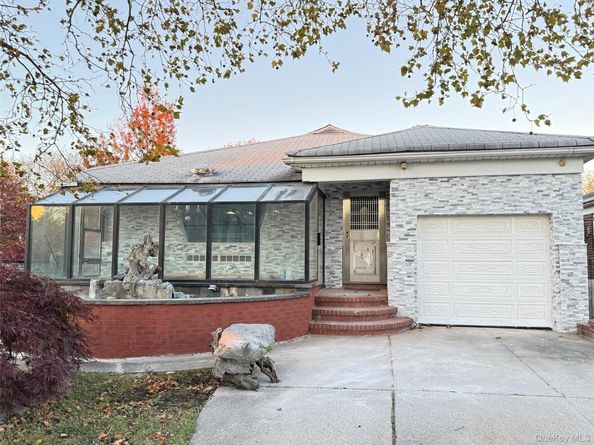 5003 Horatio Parkway, Oakland Gardens NY 11364