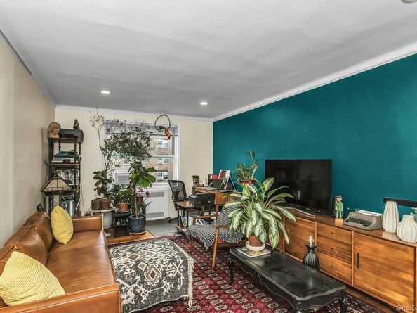 99-45 67th Road 422, Forest Hills NY 11375