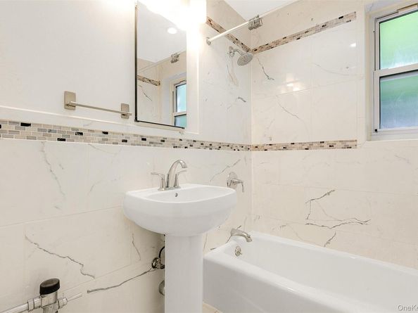 66-40 108th Street 1D, Forest Hills NY 11375