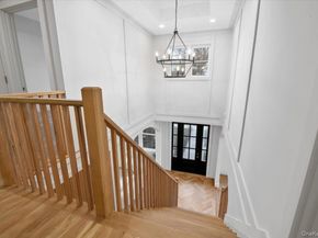 22 Franklin Avenue, Port Washington NY 11050