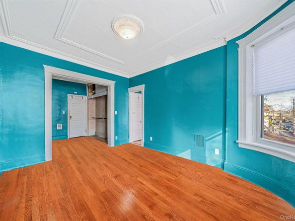 7935 77th Avenue, Glendale NY 11385