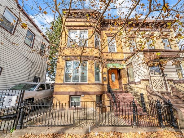 7935 77th Avenue, Glendale NY 11385