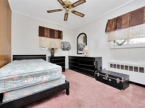 15 2nd Avenue, Farmingdale NY 11735