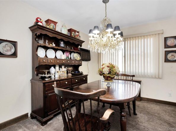 15 2nd Avenue, Farmingdale NY 11735