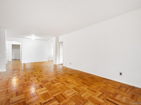 3130 Grand Concourse 2J, Bronx NY 10458