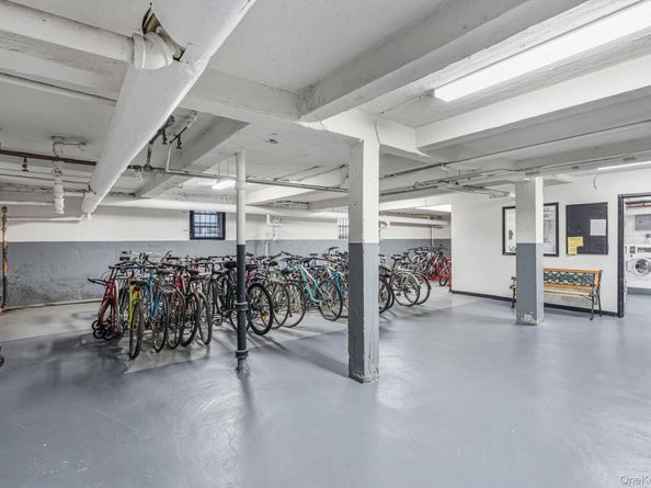 45 Kew Gardens Road 4A, Kew Gardens NY 11415