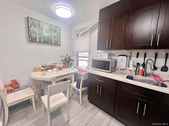 42-25 80 Street 5T, Elmhurst NY 11373