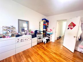 42-25 80 Street 5T, Elmhurst NY 11373