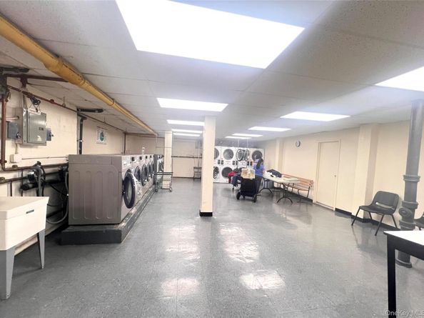 42-25 80 Street 5T, Elmhurst NY 11373