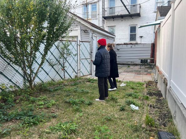 15108 33rd Road, Flushing NY 11354