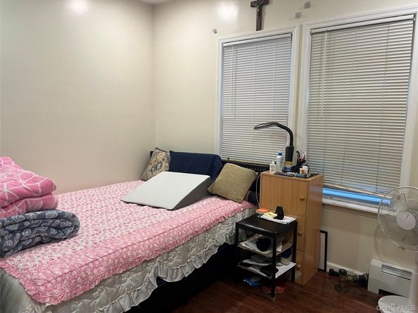 15108 33rd Road, Flushing NY 11354