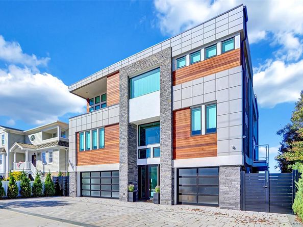 44 Bayside Drive, Point Lookout NY 11569