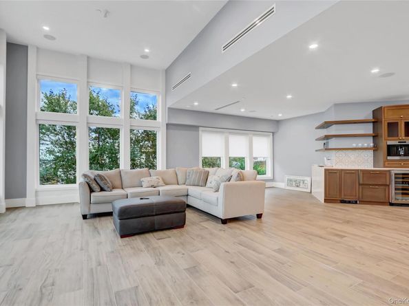 44 Bayside Drive, Point Lookout NY 11569