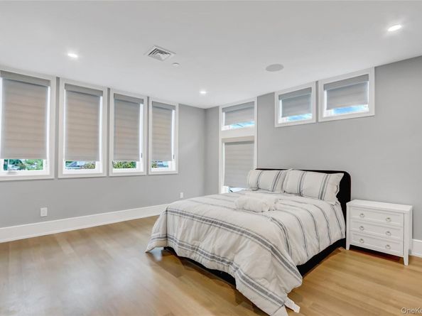 44 Bayside Drive, Point Lookout NY 11569