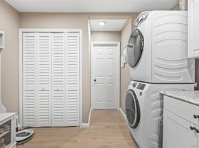 31 Fallen Leaf Road, Holbrook NY 11741