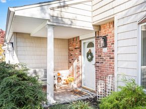 31 Fallen Leaf Road, Holbrook NY 11741