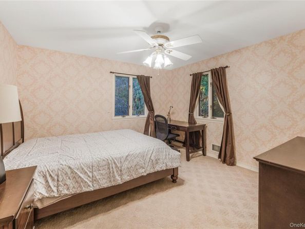 201-05 28th Ave, Bayside NY 11360