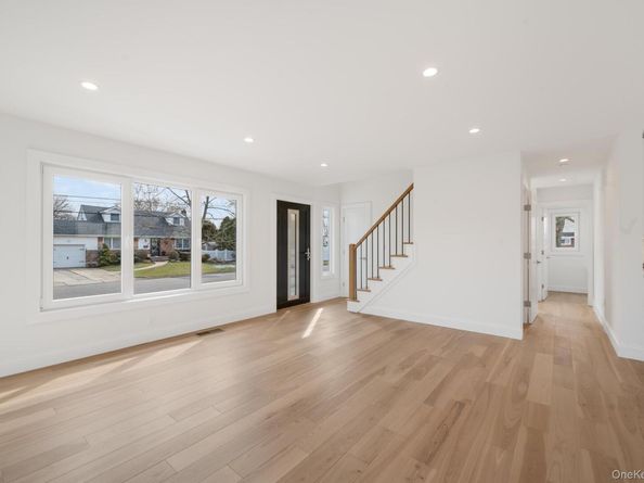 100 Elberta Drive, East Northport NY 11731