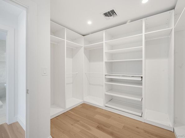 100 Elberta Drive, East Northport NY 11731