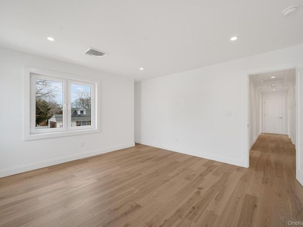 100 Elberta Drive, East Northport NY 11731