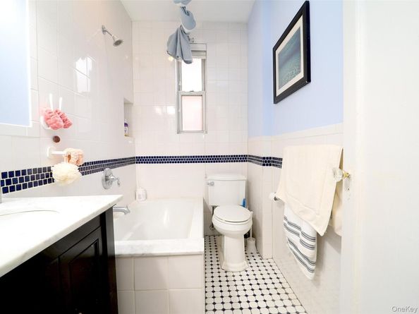 118-11 84 Avenue 118-11 84 Avenue 109, Kew Gardens NY 11415