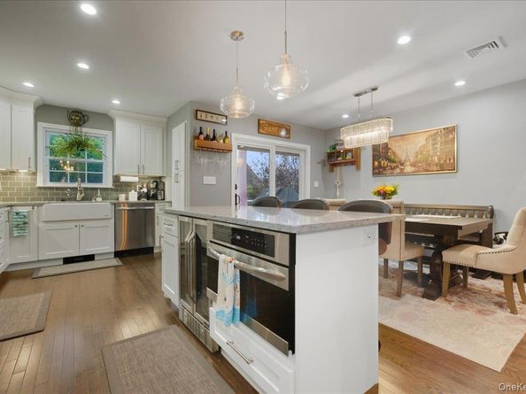 1800 Carlisle Place, Merrick NY 11566