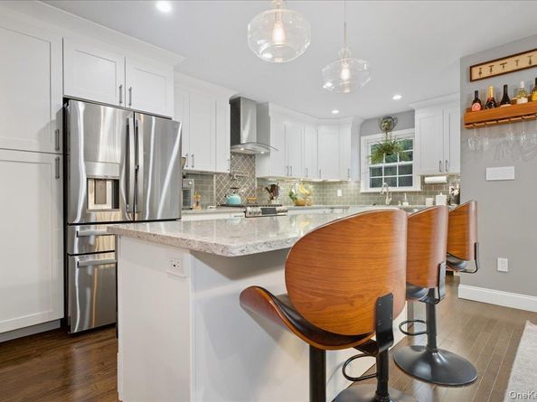 1800 Carlisle Place, Merrick NY 11566