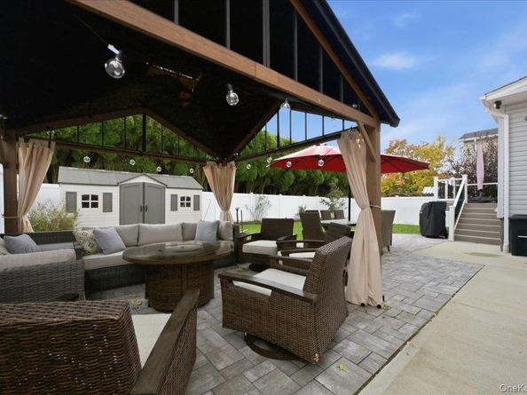 1800 Carlisle Place, Merrick NY 11566